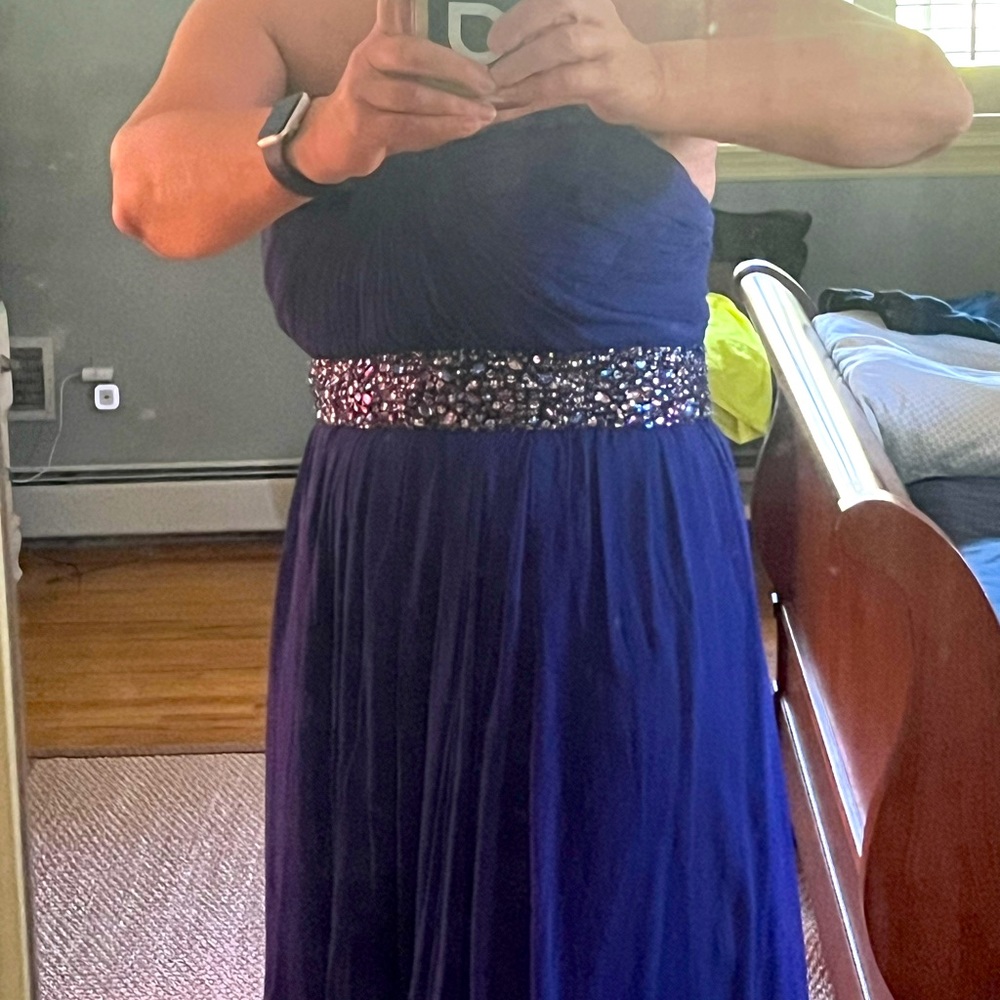Marchesa Notte cobalt blue rhinestone beaded strapless chiffon evening gown